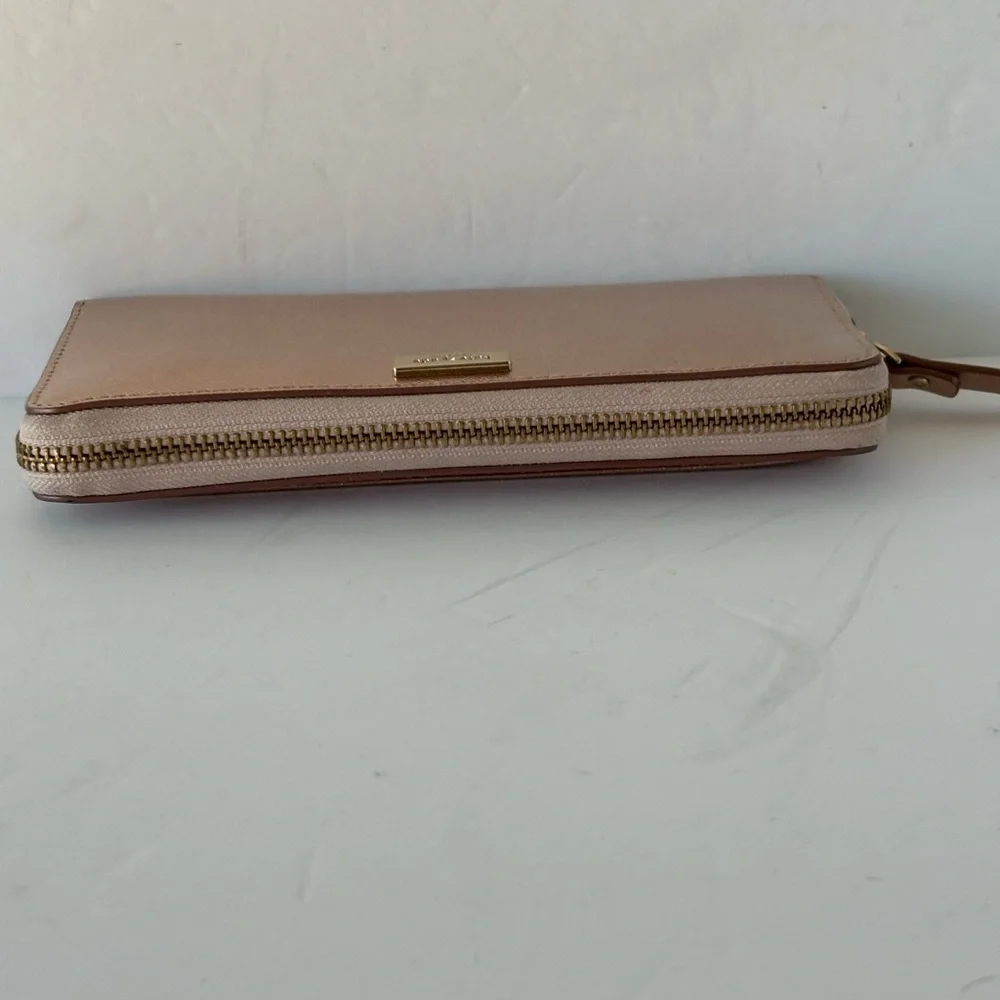 Kate Spade NWOT Rose Gold Zip Around Leather Wallet